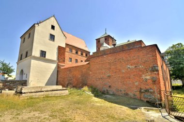 Darowo, Polonya 'daki Pomeranya Düklerinin Kalesi