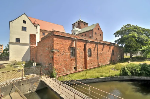 Darowo, Polonya 'daki Pomeranya Düklerinin Kalesi