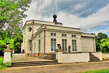 Polonya, Jabonna 'daki Klasik Saray                               