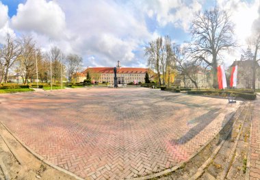 Polonya 'nın Koszalin kentindeki İl Ofisi Binası