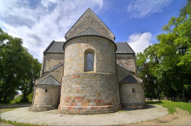 Aziz Peter ve Paul Koleji Kilisesi ve Kruszwica 'da Kutsal Bakire Meryem' in Doğuşu.                              