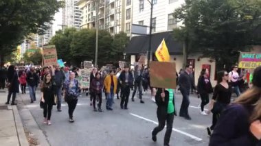 Gençler iklim değişikliği Vancouver Bc protesto