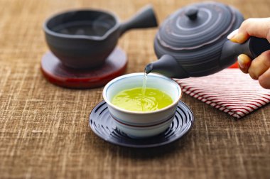 Mola zamanı çay içerek sakin ol