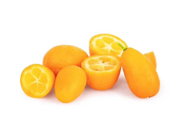 Kumquat isolerad på vit bakgrund — Stockfoto