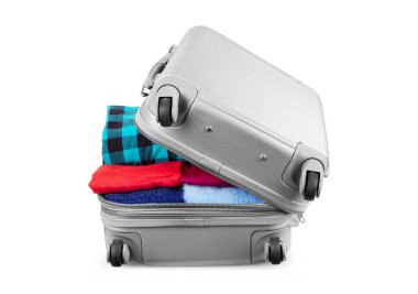 Için suya yakın bir yere seyahat için şeyler ile Bavul