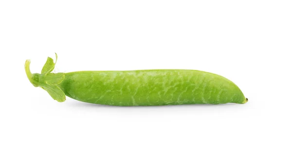 Свіжий зелений горох ізольований на білому тлі — стокове фото