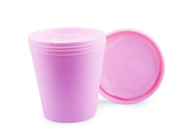 Tatlı, yoğurt, dondurma, ekşi salam veya atıştırmalık için plastik kap.