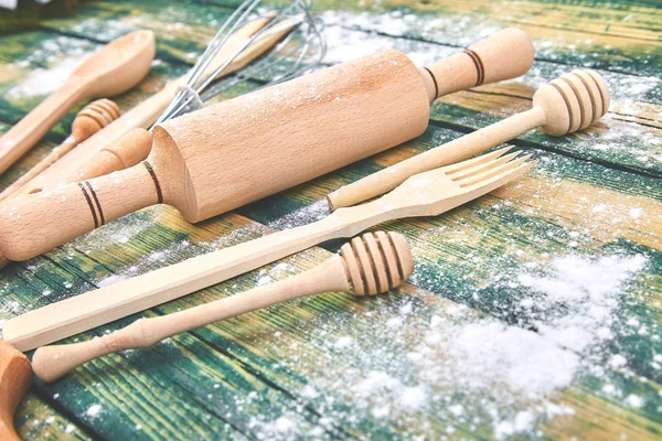 Kochen Oder Backen Lebensmittel Hintergrund Mit Küchenutensilien Nudelholz Schneidebrett Löffel — Stockfoto