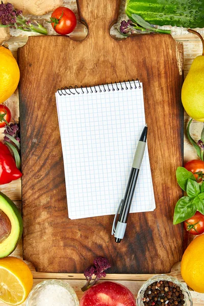 Listy Zakupów Książka Kucharska Plan Diety Świeże Surowe Warzywa Owoce — Zdjęcie stockowe