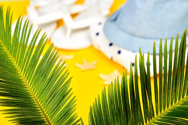 Blurred Summer Female Fashion Outfit Sunhat White Flip Flops Polka — Stock Photo, Image