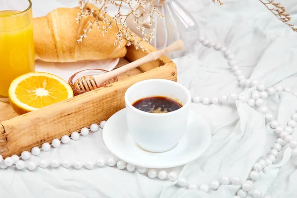 Bonjour Bonjour Petit Déjeuner Continental Sur Draps Blancs Tasse Café — Photo