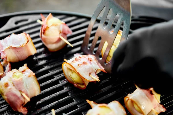 Patata Parrilla Con Tocino Parrilla Gas Comida Plancha Barbacoa Copiar —  Fotos de Stock