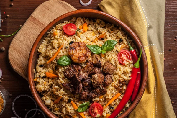 Conceptul Restaurantului Uzbek Sărbătoarea Alimentară Uzbecă Pilaf Uzbec Din Carne — Fotografie, imagine de stoc