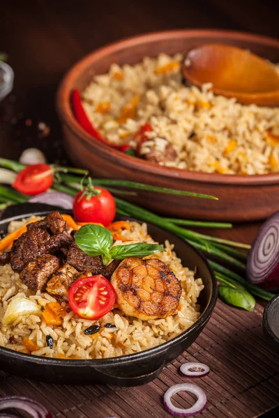 Das Konzept Der Orientalischen Küche Hausgemachte Usbekische Pilaf Vom Lamm — Stockfoto