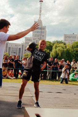 markası altında adı 