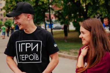 markası altında adı 