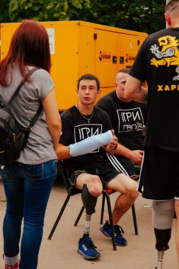 markası altında adı 