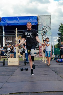 markası altında adı 