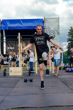 markası altında adı 