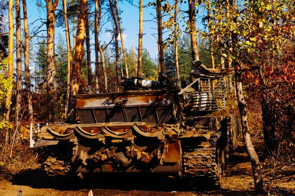 Tanques Batalla Reales Disfrazados Las Trincheras Donbass Ucrania —  Fotos de Stock