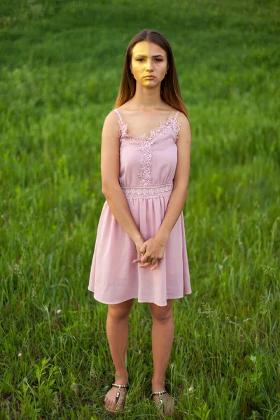 Sexual Girl Has Dissolved Long Hair Sunny Afternoon Blossoming White — Stock Photo, Image