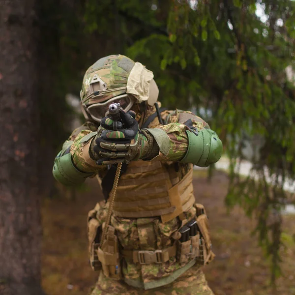 Ukraine Soldier Aiming Pistol Our Direction — Stock Photo, Image