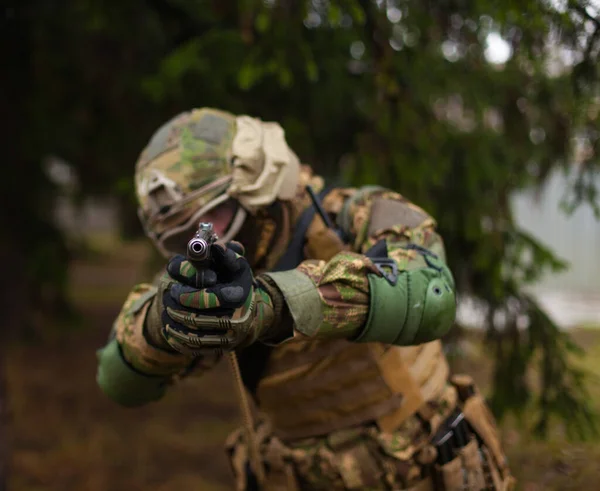 Ukraina Pistolet Rękach Żołnierza Gwardii Narodowej Strzela — Zdjęcie stockowe