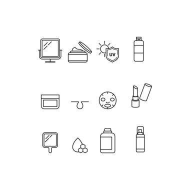 Kozmetik ve güzellik ürünleri koleksiyonu. Ürünler arasında bir şişe güneş kremi, bir şişe losyon, bir şişe makyaj çıkarıcı, bir şişe parfüm, bir şişe yüz yıkama