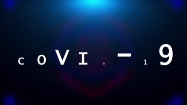 Koyu arkaplanda renkli ışınlar ile COVID-19 metninin 3 boyutlu görüntülenmesi. Bilgisayar koronavirüs tehlikesi uyarısını oluşturdu