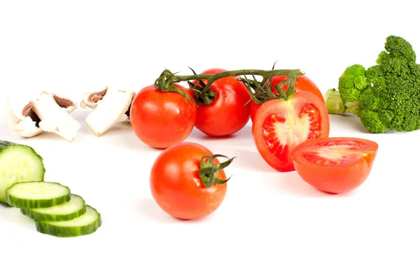 Beyaz arka plan üzerinde izole taze yeşil maddeleri 