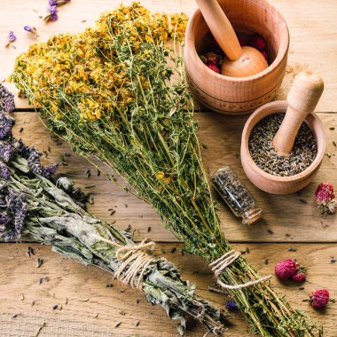 Bitki kuru, lavanta ve harç, iş parçası, koku, ahşap masa