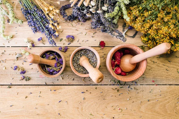 Kräutertrocken Lavendel Und Mörser Werkstück Duftstoff Holzkraut Trocken Lavendel Und — Stockfoto