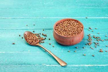 Beyaz bir arka planda üstten görünüm çok renkli cam gözlük alanı Kopyala