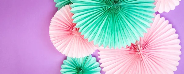 El yapımı kağıt çiçek renkli arka plan Origami dekor