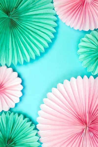 El yapımı kağıt çiçek renkli arka plan Origami dekor