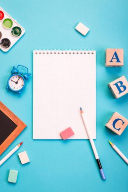 mavi, okul, arka, ileti örneğine öğren, dokuz am, alarm, Masaüstü, kavram, kopyalama alanı