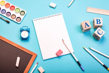 mavi, okul, arka, ileti örneğine öğren, dokuz am, alarm, Masaüstü, kavram, kopyalama alanı