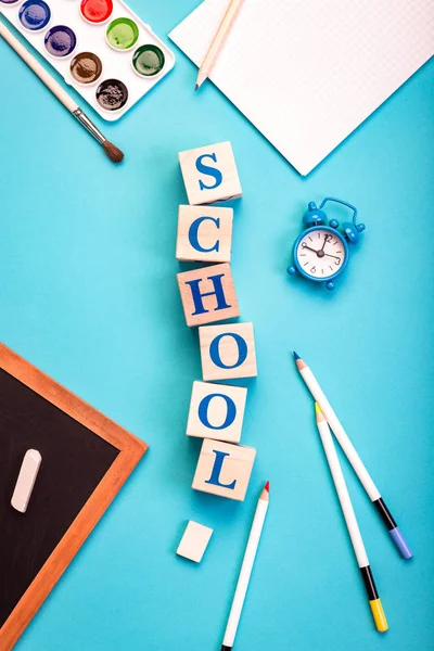 mavi, okul, arka, ileti örneğine öğren, dokuz am, alarm, Masaüstü, kavram, kopyalama alanı