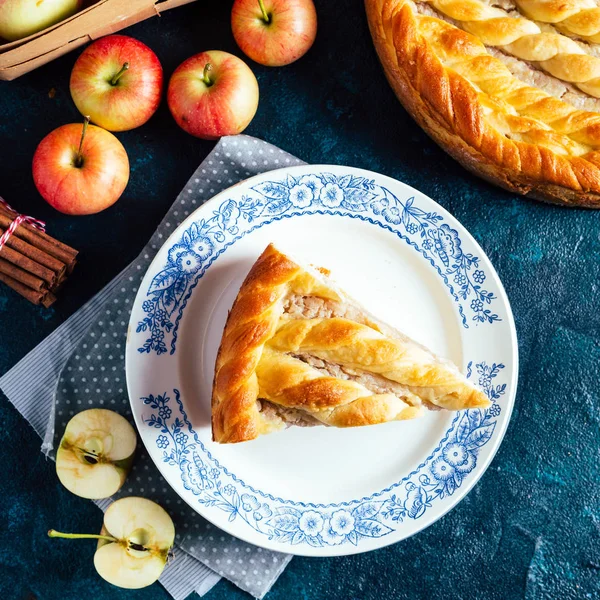 Apple Pie Blue Background Sweet Pastries Home Cooking Piece Square — Stock Photo, Image