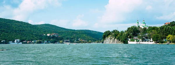 Abrau Durso, göl, panorama, Güney Rusya, Krasnodar bölgesi, şarap Turizm