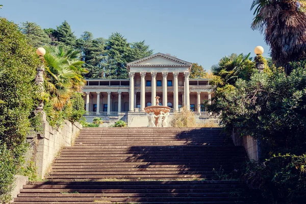 Ordzhonikidze Sanatorio Sochi Stile Neo Russo Neoclassico Architettura Edificio Abbandonato — Foto Stock