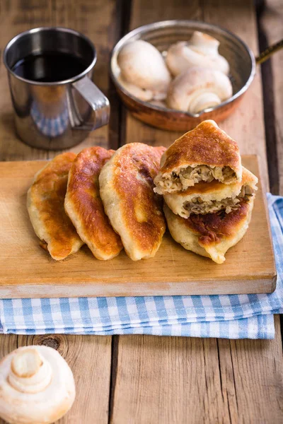 Patatas Setas Fritas Caseras Estilo Rústico Vintage Fondo Madera — Foto de Stock