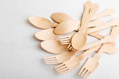 Tek kullanımlık kaşığı ahşap, doğal malzemeler, çevre dostu gelen yemekler