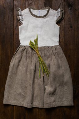 Bebek keten elbise, retro tarzı, doğal kumaş