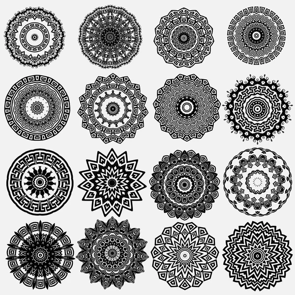 Griego ornamental negro y blanco vector ronda mandala patrones s — Archivo Imágenes Vectoriales