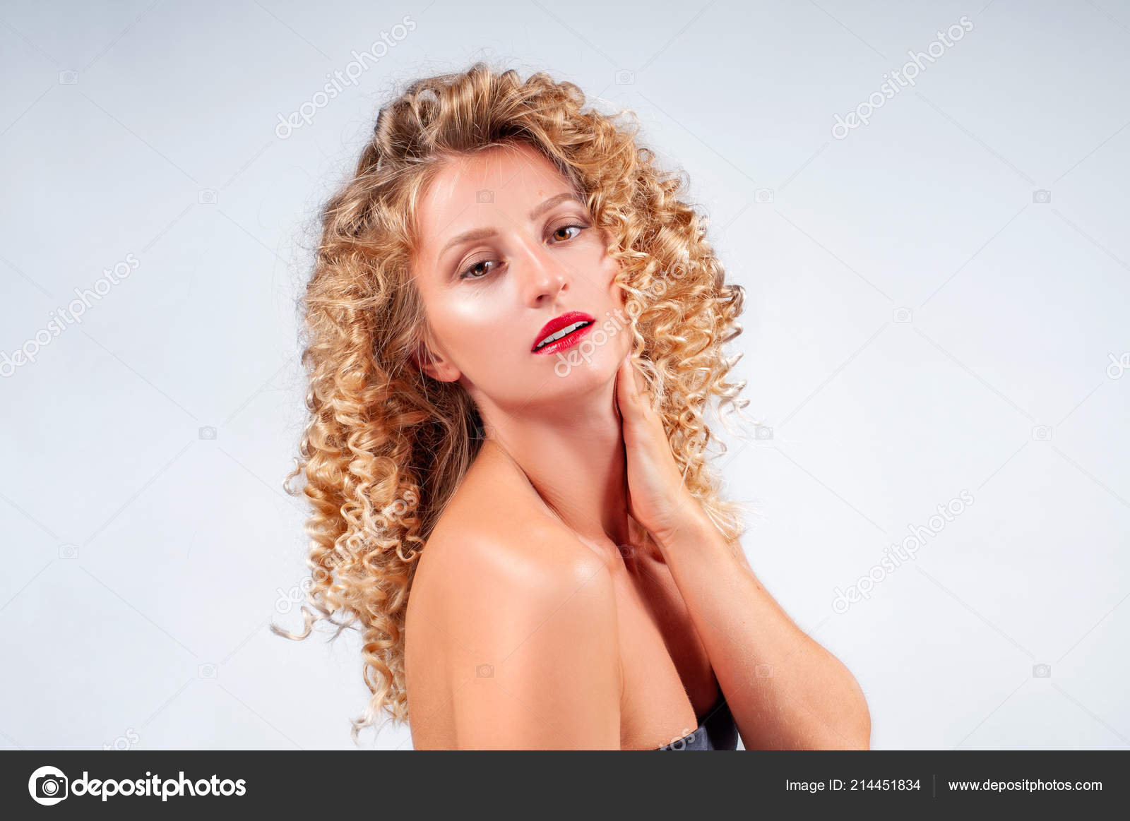 Girl With Wavy Blonde Hair Happy Girl Healthy Curly Hair