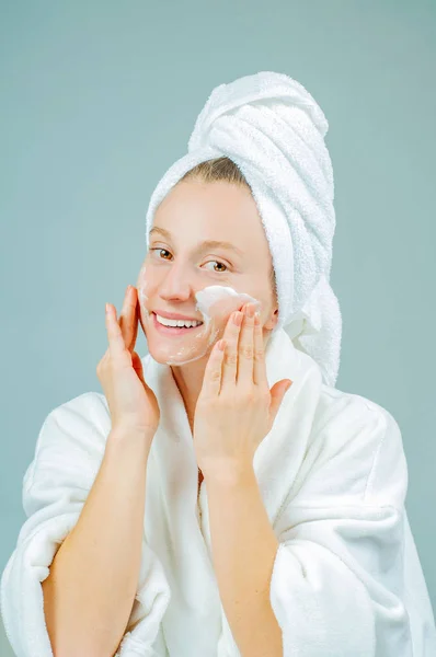 Cuidados Faciais Perfeito Conceito Pele Limpa Fresca Jovem Mulher Bonita — Fotografia de Stock