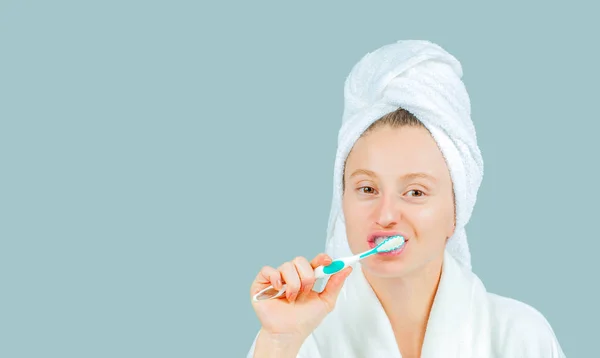 Facial Care Beauty Treatments Beautiful Woman Brushing Teeth — Stock Photo, Image