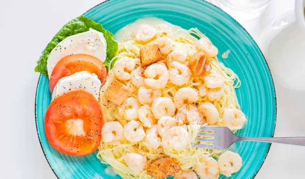 Italienska Pasta Med Räkor Och Krämig Sås Spagetti Och Räkor Stockbild