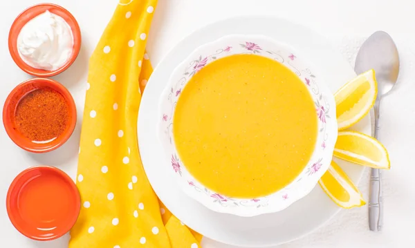 Sehat Makan Siang Piring Dengan Lentil Sup Makanan Sup Labu Stok Gambar Bebas Royalti